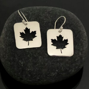 Maple-Leaf-Earrings-Square-on-whole-stone