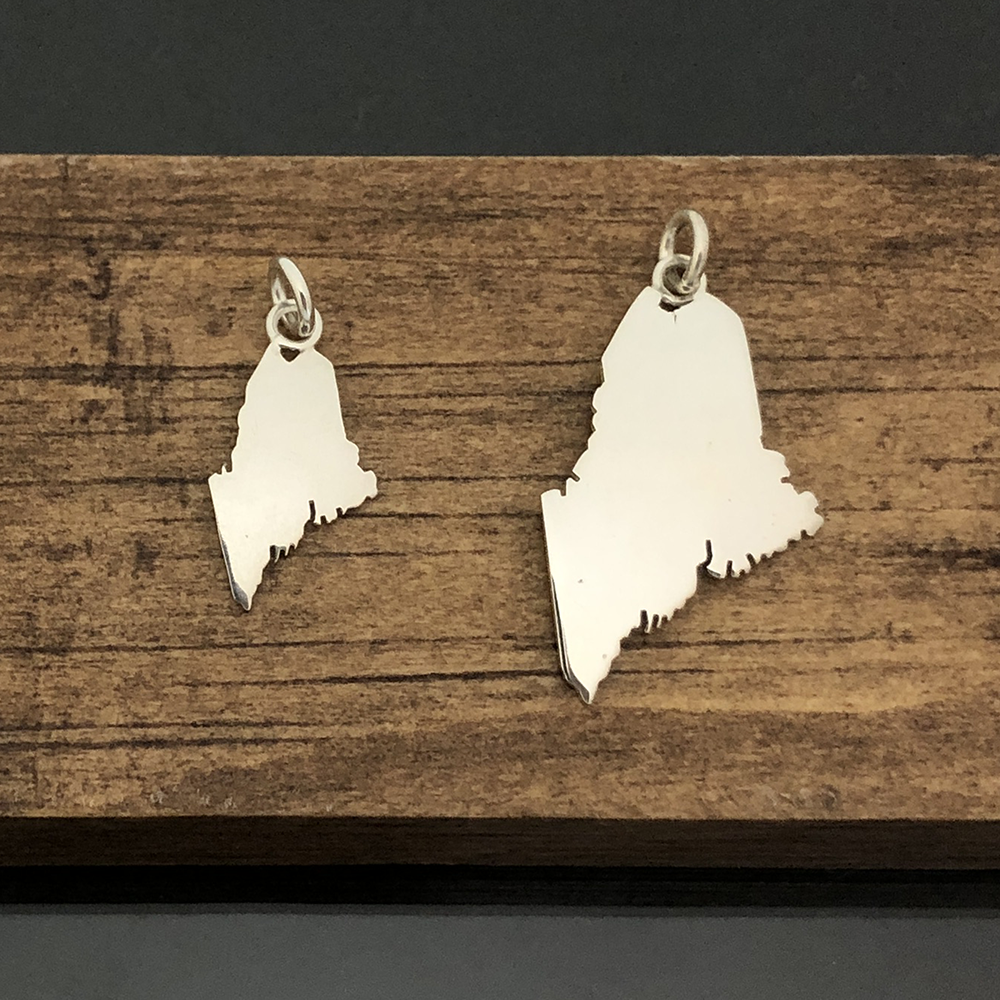 Maine-State-Pendants-Sizes
