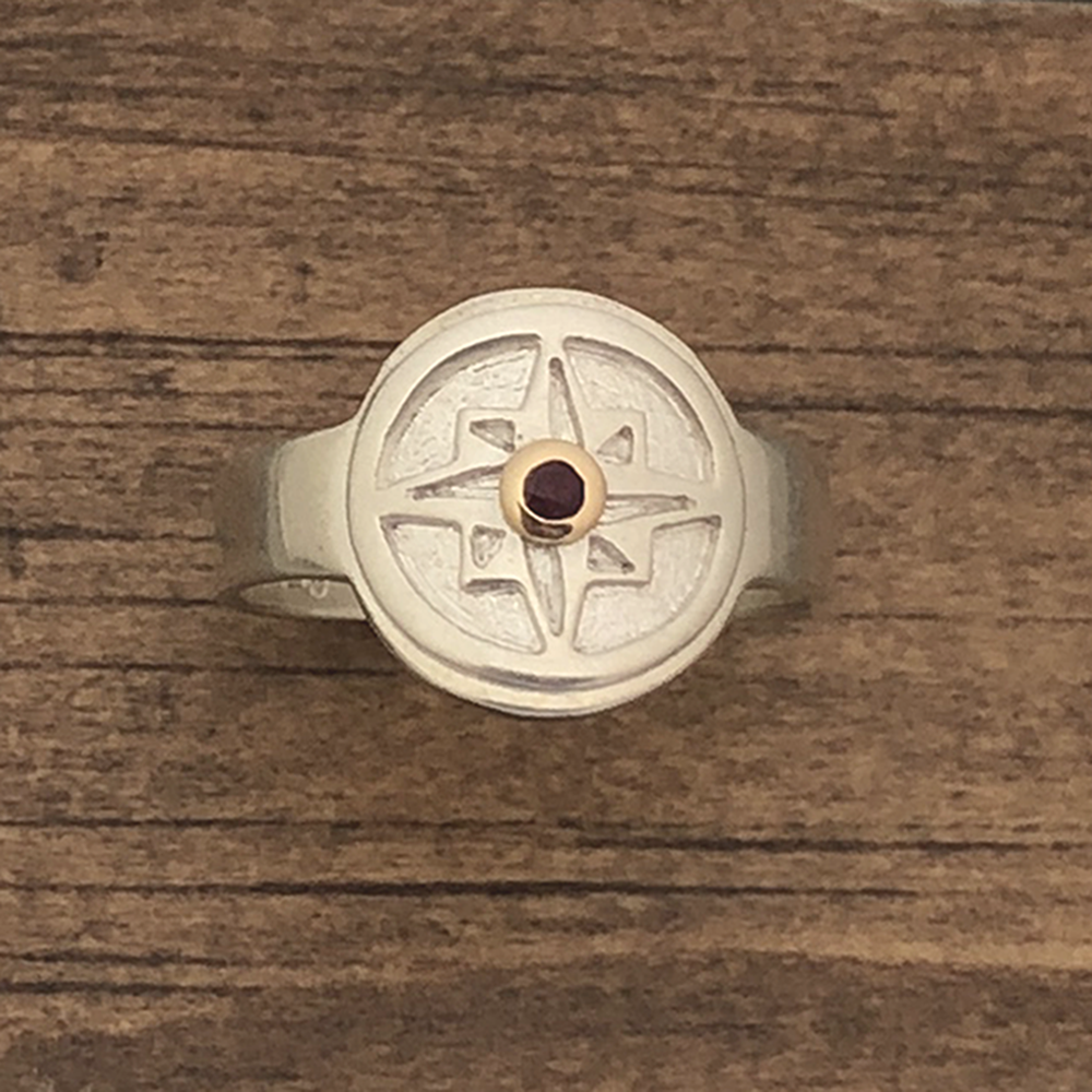 Compass-Ring-with-2mm-Ruby-top-zoom